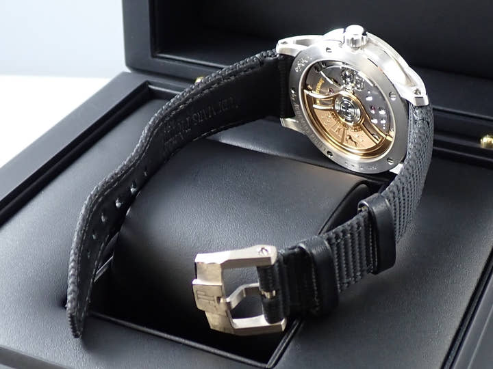 オーデマピゲ CODE 11.59 バイ オーデマ ピゲ Ref.15210BC.OO.A002KB.01 ホワイトゴールド スモークブルーラッカー文字盤