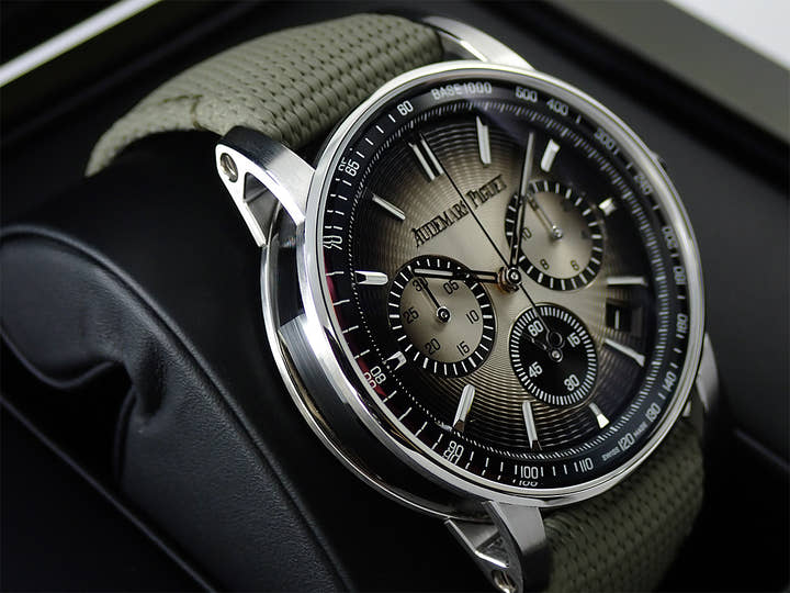 オーデマピゲ CODE 11.59 バイ オーデマ ピゲ クロノグラフ Ref.26393QT.OO.A064KB.01 ステンレススチール/ブラックセラミック スモークベージュ文字盤