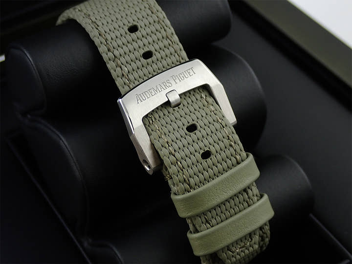 オーデマピゲ CODE 11.59 バイ オーデマ ピゲ クロノグラフ Ref.26393QT.OO.A064KB.01 ステンレススチール/ブラックセラミック スモークベージュ文字盤