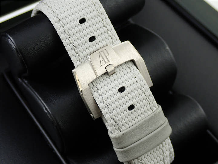 オーデマピゲ CODE 11.59 バイ オーデマ ピゲ クロノグラフ Ref.26393CR.OO.A008KB.01 ホワイトゴールド/ピンクゴールド グレーラッカー文字盤