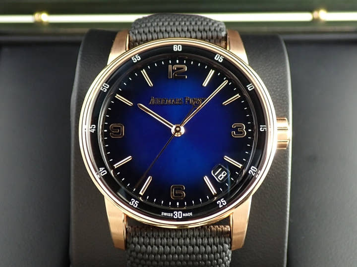 オーデマピゲ CODE 11.59 バイ オーデマ ピゲ Ref.15210OR.OO.A002KB.03 ピンクゴールド スモークブルーラッカー文字盤