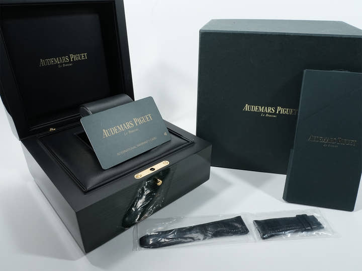 オーデマピゲ CODE 11.59 バイ オーデマ ピゲ Ref.15210BC.OO.A002CR.01 ホワイトゴールド ブラック文字盤