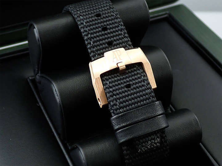 オーデマピゲ CODE 11.59 バイ オーデマ ピゲ クロノグラフ Ref.26393OR.OO.A002KB.01 ピンクゴールド ブラックラッカー文字盤