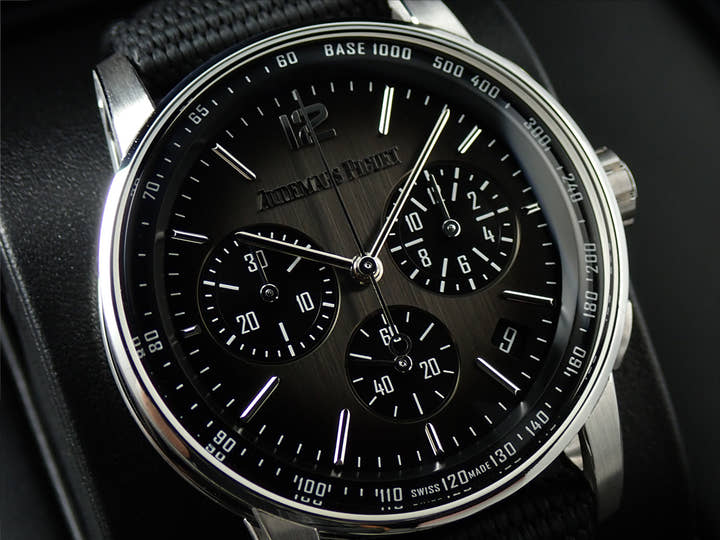 オーデマピゲ CODE 11.59 バイ オーデマ ピゲ クロノグラフ Ref.26393NB.OO.A002KB.01 ホワイトゴールド/セラミック スモークグレー文字盤