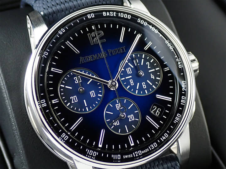 オーデマピゲ CODE 11.59 バイ オーデマ ピゲ クロノグラフ Ref.26393BC.OO.A002KB.01 ホワイトゴールド スモークブルーラッカー文字盤