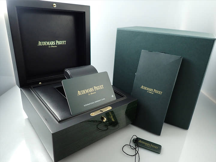 オーデマピゲ CODE 11.59 バイ オーデマ ピゲ Ref.15210OR.OO.A099CR.01 ピンクゴールド ホワイト文字盤