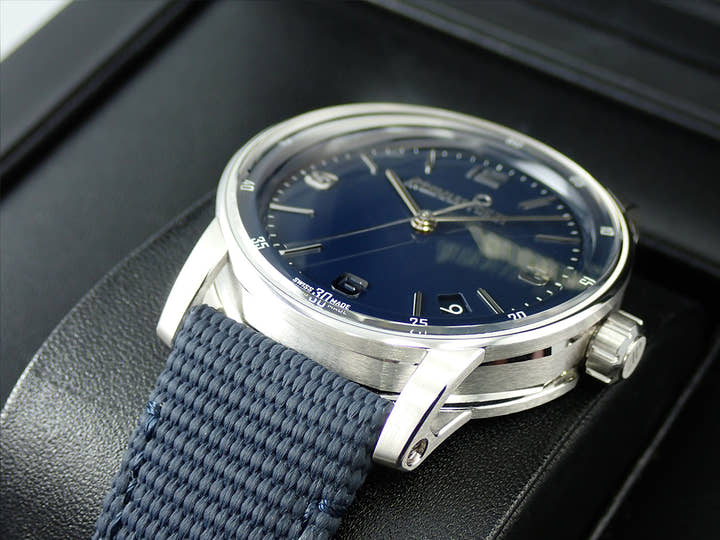 オーデマピゲ CODE 11.59 バイ オーデマ ピゲ Ref.15210BC.OO.A321CR.01 ホワイトゴールド ブルーラッカー文字盤