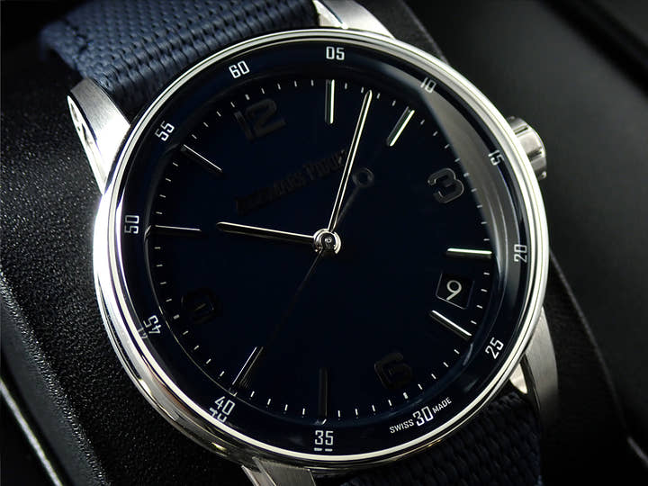 オーデマピゲ CODE 11.59 バイ オーデマ ピゲ Ref.15210BC.OO.A321CR.01 ホワイトゴールド ブルーラッカー文字盤