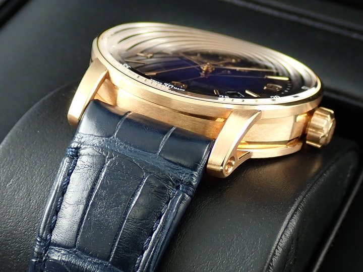 オーデマピゲ CODE 11.59 バイ オーデマ ピゲ Ref.15210OR.OO.A028CR.01 ピンクゴールド スモークブルーラッカー文字盤