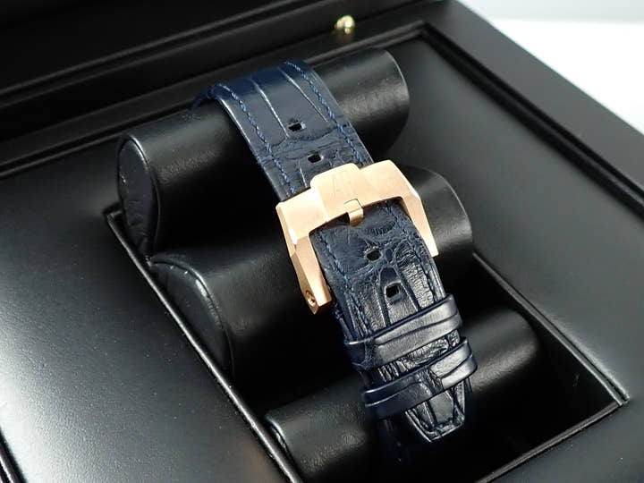 オーデマピゲ CODE 11.59 バイ オーデマ ピゲ Ref.15210OR.OO.A028CR.01 ピンクゴールド スモークブルーラッカー文字盤