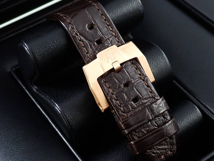 オーデマピゲ CODE 11.59 バイ オーデマ ピゲ Ref.15210OR.OO.A099CR.01 ピンクゴールド ホワイト文字盤