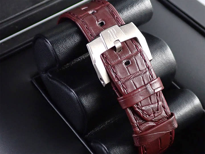 オーデマピゲ CODE 11.59 バイ オーデマ ピゲ クロノグラフ Ref.26393BC.OO.A068CR.01 ホワイトゴールド バーガンディ文字盤