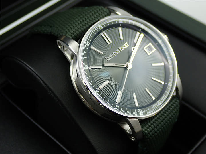 オーデマピゲ CODE 11.59 バイ オーデマ ピゲ Ref.15210ST.OO.A056KB.01 ステンレススチール グリーン文字盤