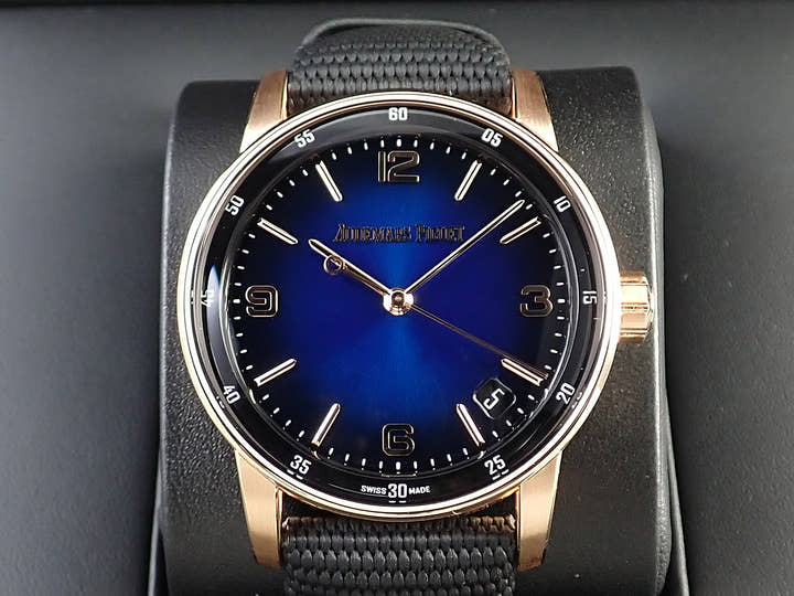 オーデマピゲ CODE 11.59 バイ オーデマ ピゲ Ref.15210OR.OO.A028CR.01 ピンクゴールド スモークブルーラッカー文字盤