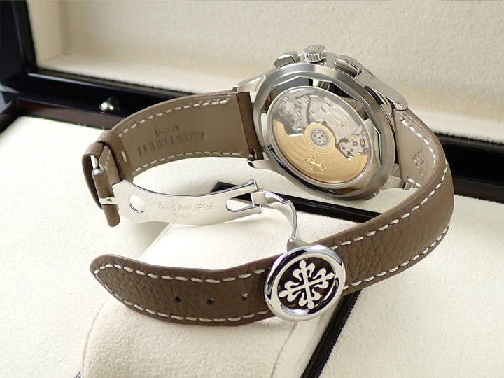 パテックフィリップ コンプリケーション ワールドタイム クロノグラフ Ref.5935A-001 ステンレススチール ローズゴールドメッキ オパーリン文字盤