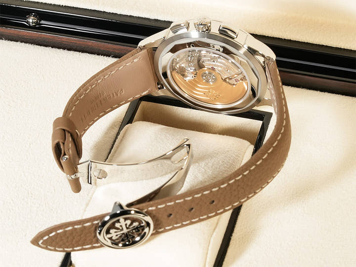 パテックフィリップ コンプリケーション ワールドタイム クロノグラフ Ref.5935A-001 ステンレススチール ローズゴールドメッキ オパーリン文字盤