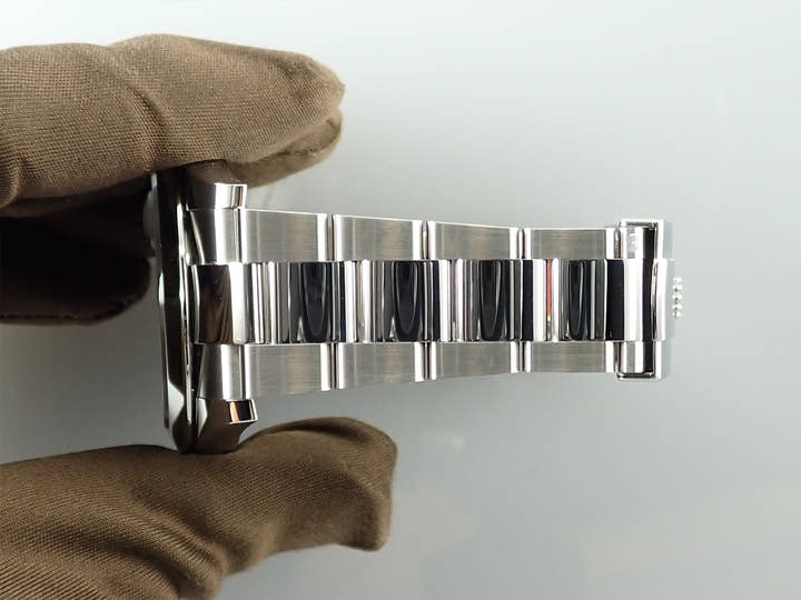 ロレックス デイトジャスト41 Ref.126300 ステンレススチール スレートローマン文字盤 オイスターブレスレット