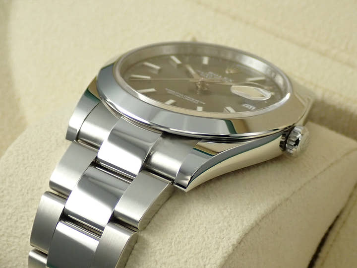 ロレックス デイトジャスト41 Ref.126300 ステンレススチール スレートローマン文字盤 オイスターブレスレット