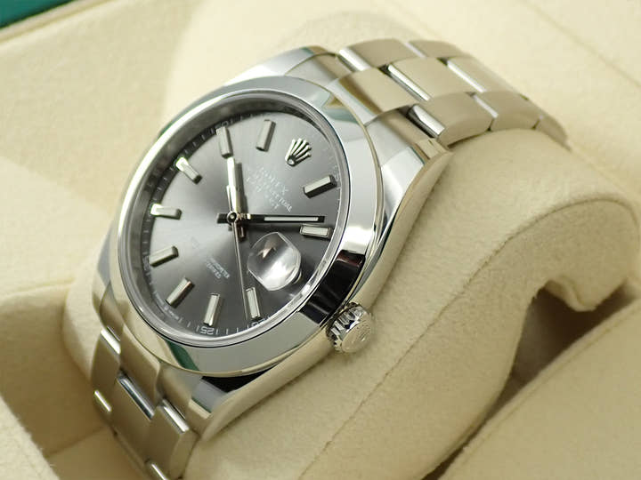 ロレックス デイトジャスト41 Ref.126300 ステンレススチール スレートローマン文字盤 オイスターブレスレット