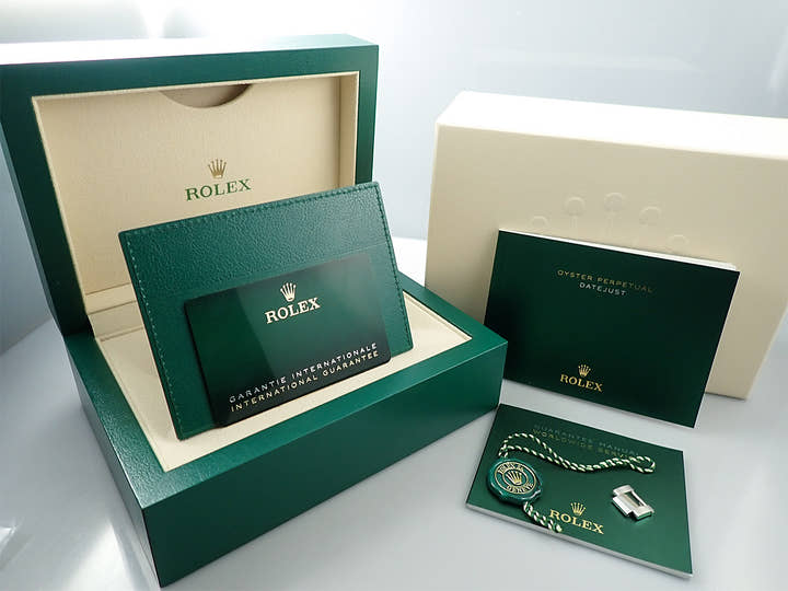 ロレックス デイトジャスト41 Ref.126300 ステンレススチール スレートローマン文字盤 オイスターブレスレット