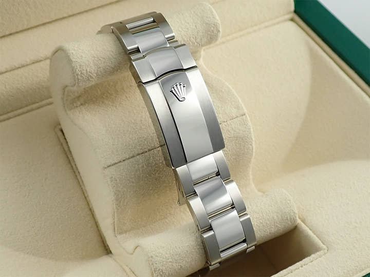 ロレックス デイトジャスト41 Ref.126300 ステンレススチール スレートローマン文字盤 オイスターブレスレット