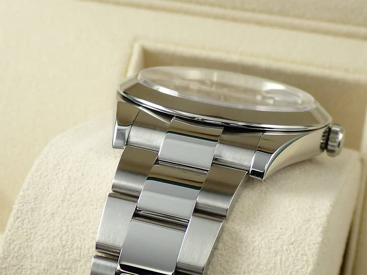 ロレックス デイトジャスト41 Ref.126300 ステンレススチール スレートローマン文字盤 オイスターブレスレット