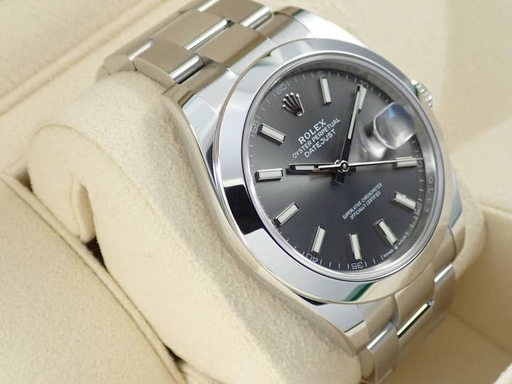 ロレックス デイトジャスト41 Ref.126300 ステンレススチール スレートローマン文字盤 オイスターブレスレット