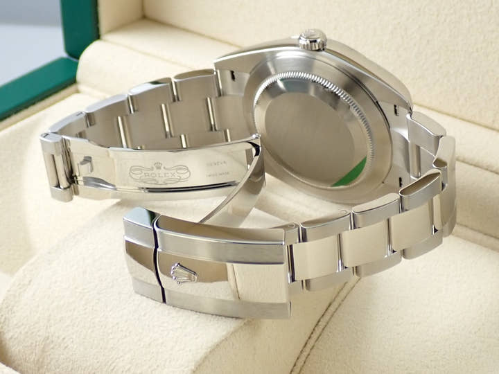 ロレックス デイトジャスト41 Ref.126300 ステンレススチール スレートローマン文字盤 オイスターブレスレット