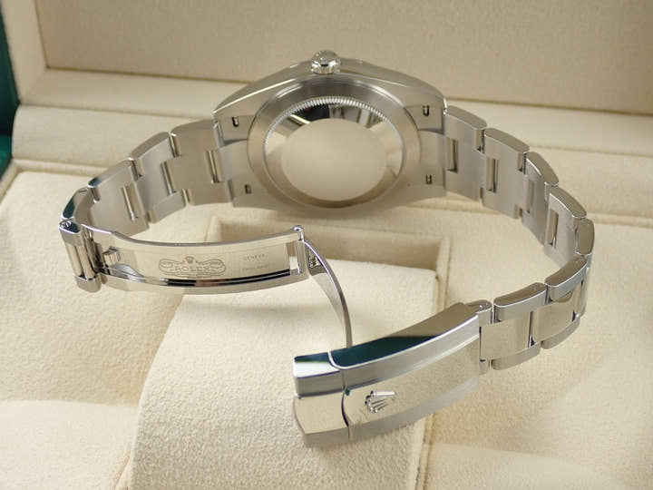 ロレックス デイトジャスト41 Ref.126300 ステンレススチール スレートローマン文字盤 オイスターブレスレット