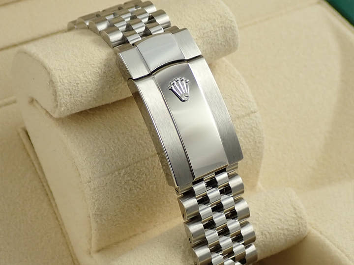 Rolex Datejust 41 <Warranty, Box, etc.>