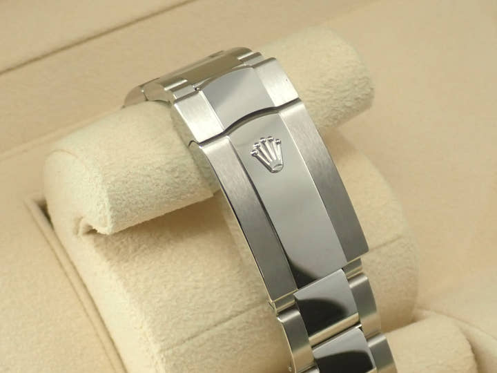 Rolex Datejust 36 Ref. 126200 Stainless Steel Bright Blue Dial