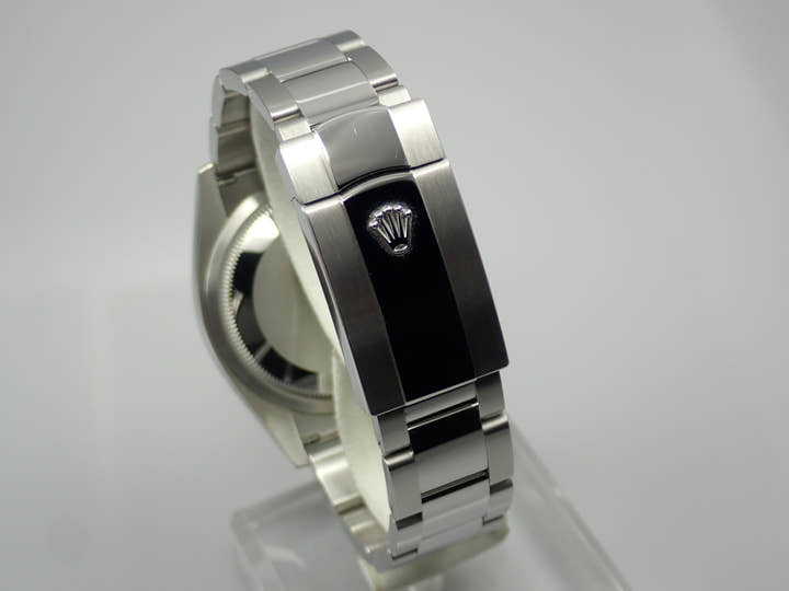 Rolex Datejust 36 Ref. 126234 Stainless Steel/White Gold Black Dial Oyster Bracelet Pre-owned 278WHPM2
