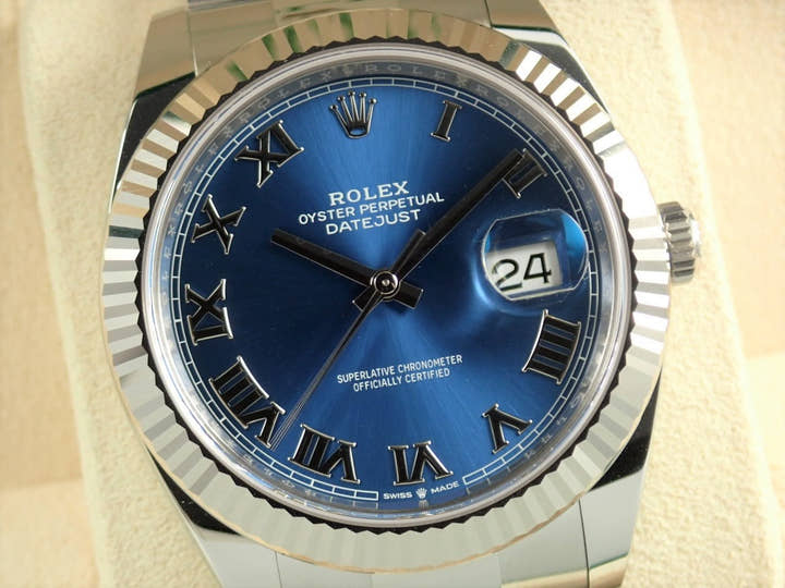 Rolex Datejust 41 Ref. 126334 Stainless Steel/White Gold Azurro Blue Dial Oyster Bracelet Pre-owned WZSY9389