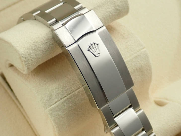 ロレックス デイトジャスト41 Ref.126334 ステンレススチール/ホワイトゴールド スレートローマン文字盤 オイスターブレスレット