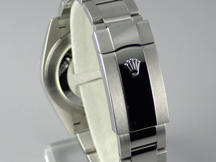ロレックス デイトジャスト Ref.126334 ブラック文字盤 中古 datejust-185