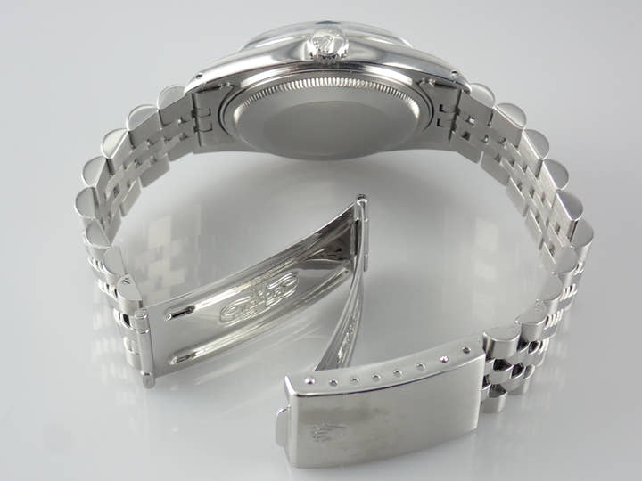 Pre-owned Rolex Datejust Ref. 1601 with blue dial and Jubilee bracelet (datejust-187).