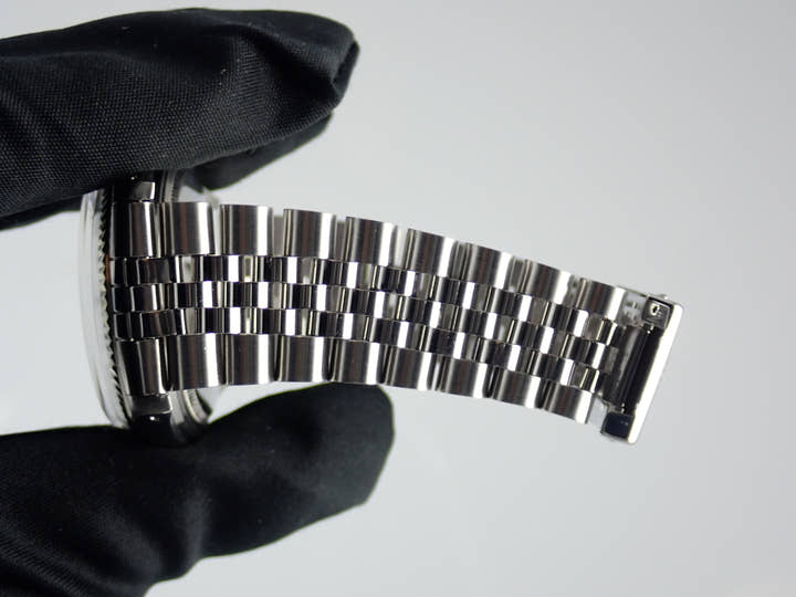 Pre-owned Rolex Datejust Ref. 1601 with blue dial and Jubilee bracelet (datejust-187).