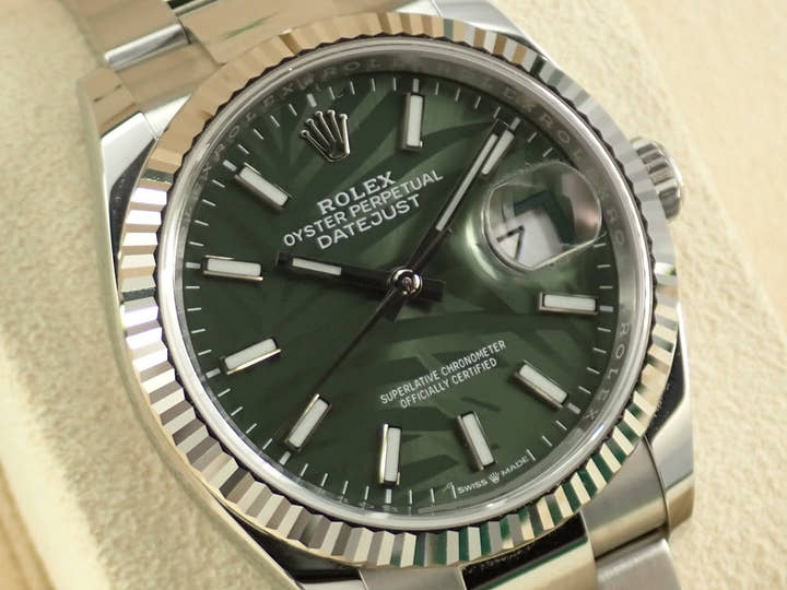 ロレックス デイトジャスト36 Ref.126234 ステンレススチール/ホワイトゴールド オリーブグリーン パームモチーフ文字盤 オイスターブレスレット 未使用 J0XK4VMT