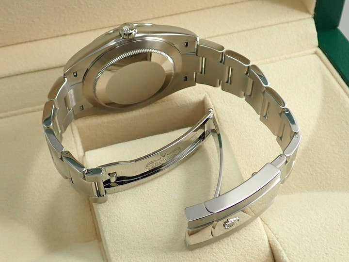 ロレックス デイトジャスト41 Ref.126334 ステンレススチール/ホワイトゴールド スレートローマン文字盤 オイスターブレスレット