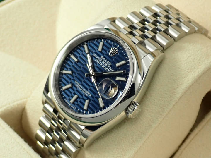 ロレックス デイトジャスト Ref.126200 ブライトブルー文字盤 未使用 datejust-221 ジュビリーブレスレット