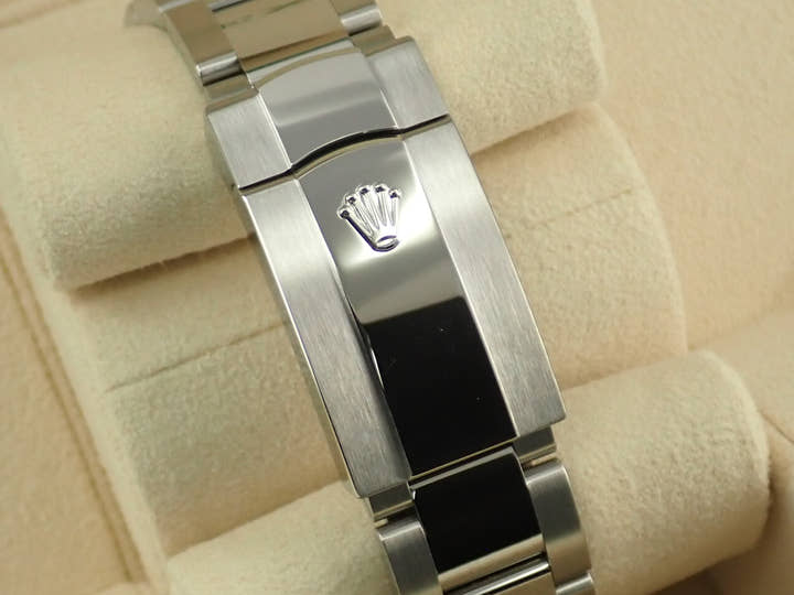 ロレックス デイトジャスト41 Ref.126334 ステンレススチール/ホワイトゴールド スレートローマン文字盤 オイスターブレスレット