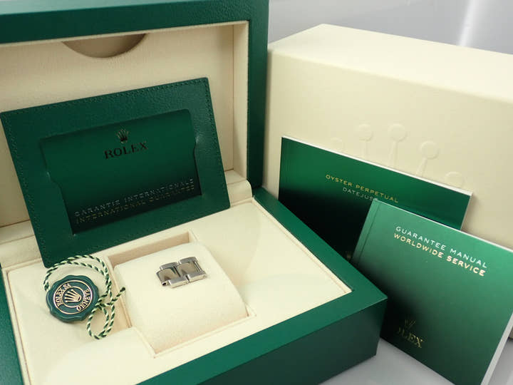 ロレックス デイトジャスト36 Ref.126234 ステンレススチール/ホワイトゴールド スレート文字盤 オイスターブレスレット