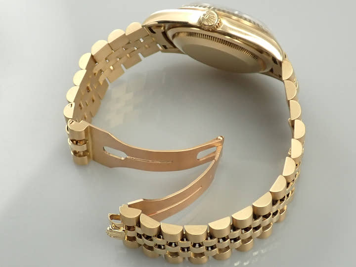 ロレックス デイトジャスト36 Ref.16238 イエローゴールド アイボリーピラミッド文字盤 ジュビリーブレスレット