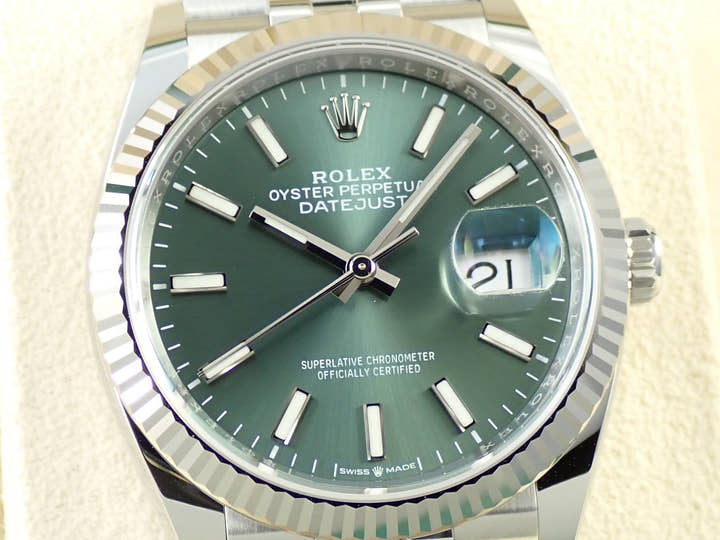 ロレックス デイトジャスト36 Ref.126234 ステンレススチール/ホワイトゴールド ミントグリーン文字盤 ジュビリーブレスレット 未使用 S0L7L3M9