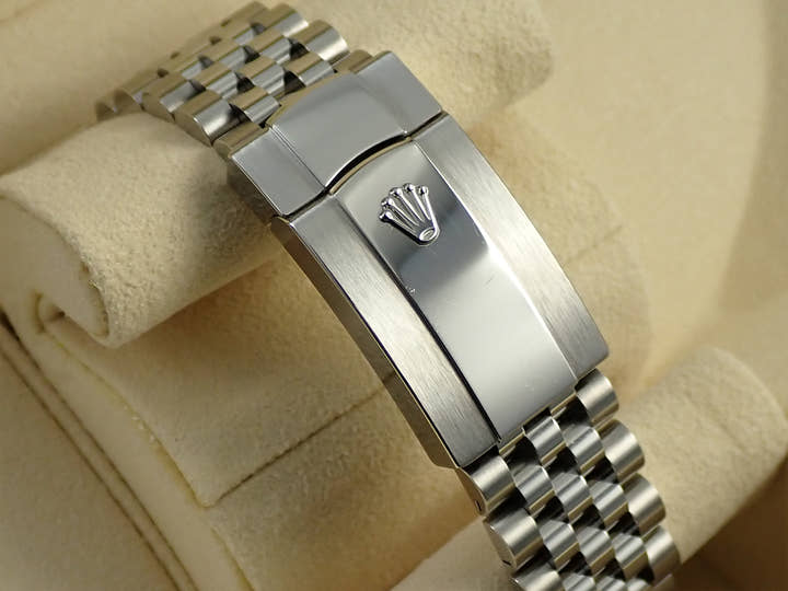 ロレックス デイトジャスト36 Ref.126234 ステンレススチール/ホワイトゴールド グリーンパーム文字盤 ジュビリーブレスレット 中古 4X5LJ7Y6