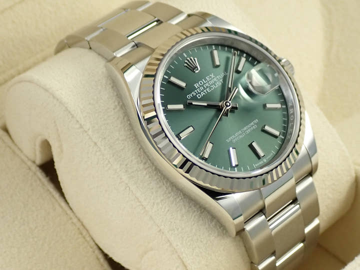 ロレックス デイトジャスト36 Ref.126234 ステンレススチール/ホワイトゴールド ミントグリーン文字盤 オイスターブレスレット