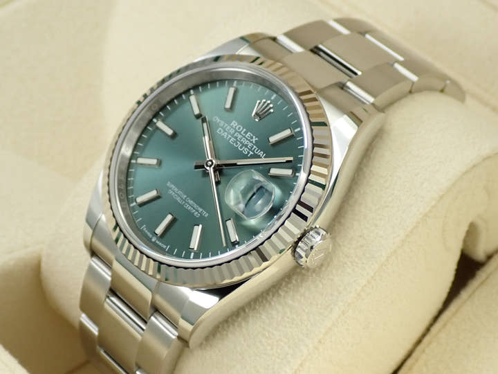 ロレックス デイトジャスト36 Ref.126234 ステンレススチール/ホワイトゴールド ミントグリーン文字盤 オイスターブレスレット