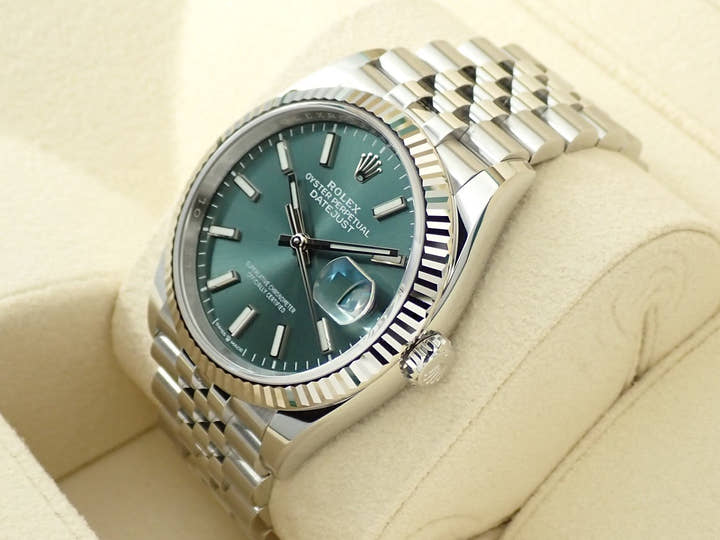 ロレックス デイトジャスト36 Ref.126234 ステンレススチール/ホワイトゴールド ミントグリーン文字盤 ジュビリーブレスレット 未使用 6VLCZWXF