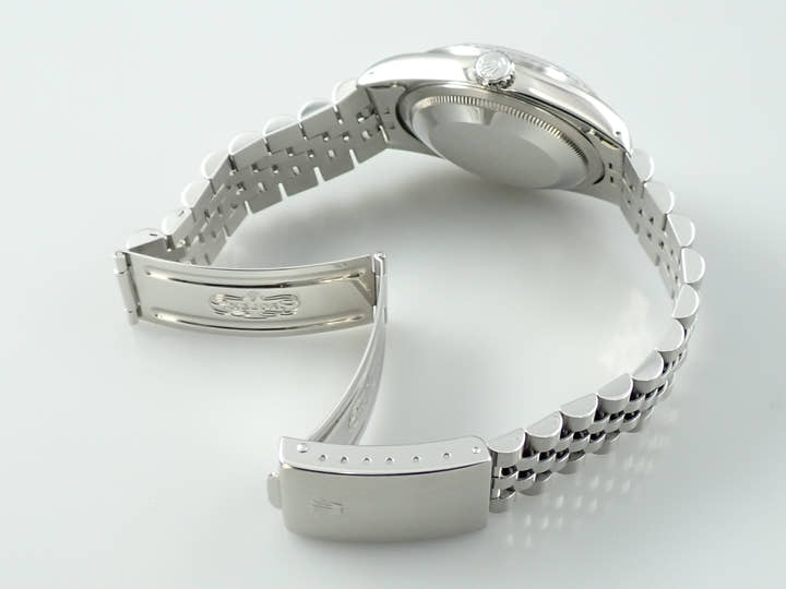 Rolex Datejust Ref. 16220 Stainless Steel Silver Tapestry Dial Jubilee Bracelet