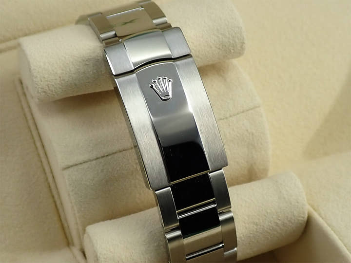 ロレックス デイトジャスト41 Ref.126300 ステンレススチール スレートローマン文字盤 オイスターブレスレット